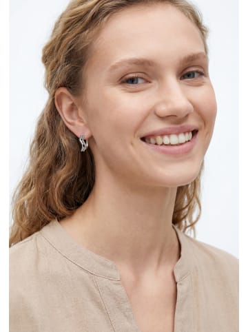 gaya Women Earrings in Silver