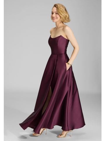SWING Kleid in aubergine - 0001