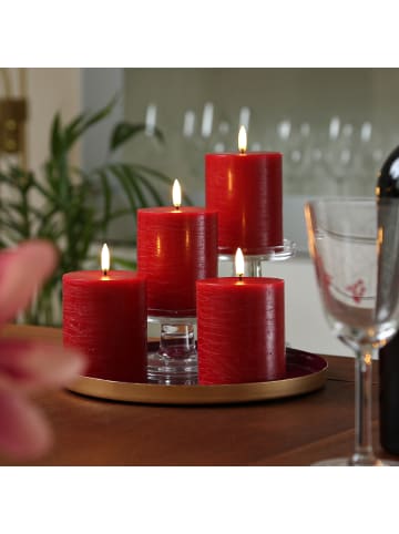 Uyuni 4er Set LED Kerzen PIA Rustik-Optik H: 10cm mit Batterien und Fernb in rot