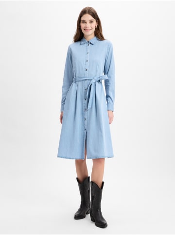 Marie Lund Kleid in hellblau - 0001