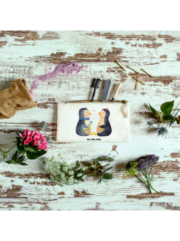 Mr. & Mrs. Panda Menschrmäppchen Pinguin Pärchen ohne Spruch in Weiß