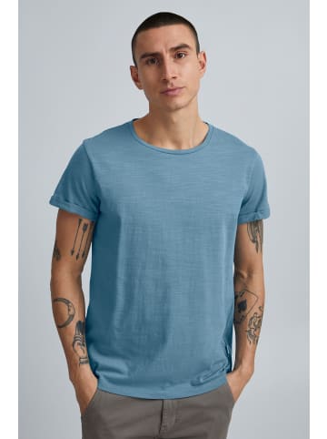 11 Project T-Shirt PRAiko in blau