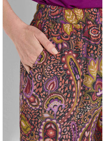 GOLDNER Kurzgröße:  Printhose Luftige Viskosehose mit Paisley-Muster in orange / schwarz / gemustert