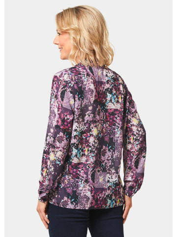 GOLDNER Kurzgröße:  Druckbluse in exotischem Muster in flieder / lila / gemustert