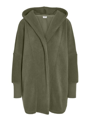 Noisy may Coatigan in Kalamata