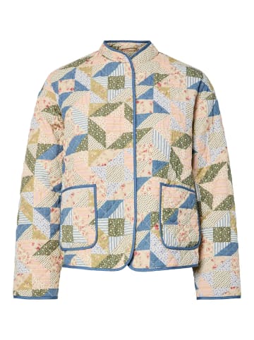 Pieces Mantel in Birch