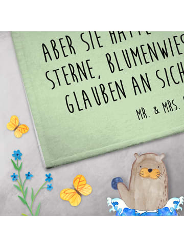 Mr. & Mrs. Panda Handtuch Blume Mohnblume mit Spruch in Blattgrün