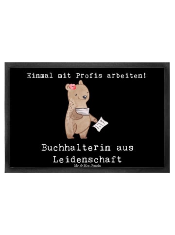 Mr. & Mrs. Panda Fußmatte Buchhalterin Leidenschaft mit Spruch in Schwarz