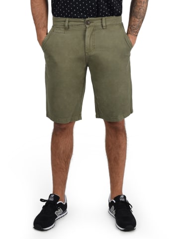 !SOLID Chinoshorts SDViseu in Grün