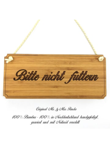 Mr. & Mrs. Panda Wegweiser Bitte nicht füttern mit Spruch in Keine Angabe