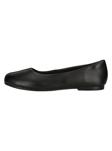 Clarks Ballerinas Livia in 1216 Black Leather