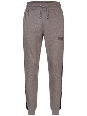 Lonsdale Sweat Pant "Chivelstone" in Grau