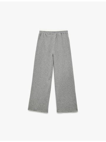 KOTON HOSEN in Grau Gestreift