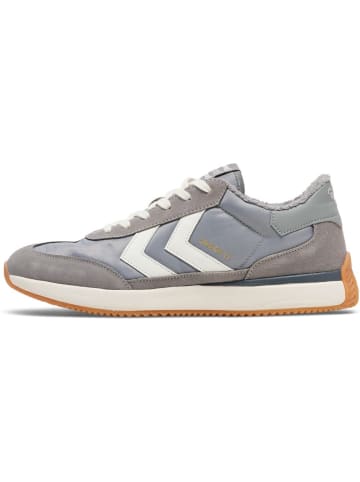 Hummel Sneaker in Grau