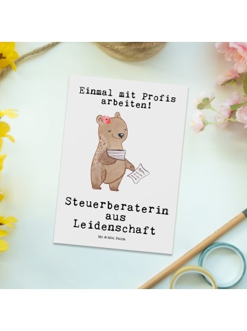 Mr. & Mrs. Panda Postkarte Steuerberaterin Leidenschaft mit Spruch in Weiß