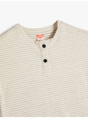 KOTON T-shirt in Ekru Gestreift