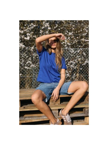 Noisy may Short in Medium Blue Denim