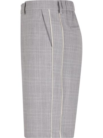 2Y Premium Short in lightgrey