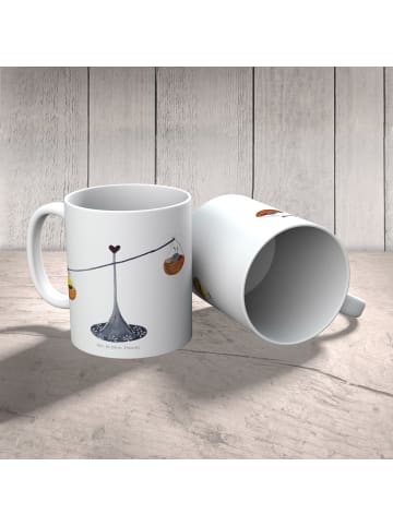Mr. & Mrs. Panda Camping Tasse Sternzeichen Waage ohne Spruch in Weiß