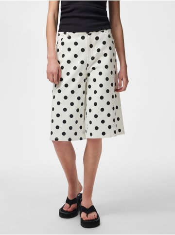 Pieces Shorts in Bright White1