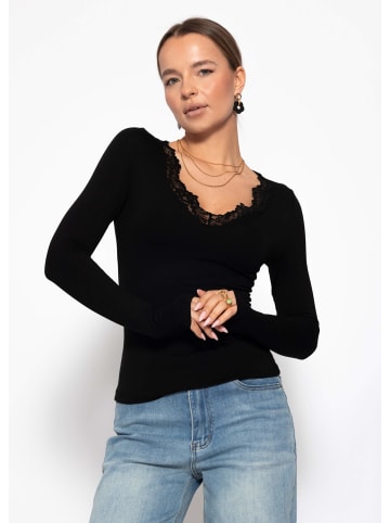 SASSYCLASSY Langarmshirt mit Spitzenausschnitt in Schwarz