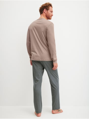 Calida Pyjama in warm sands