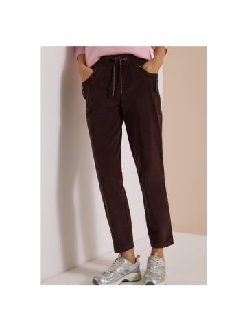 Cecil Hose in truffle brown