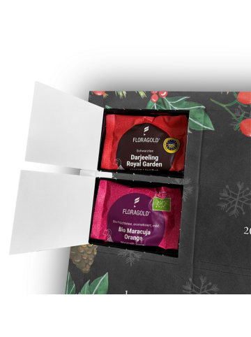 Mr. & Mrs. Panda Tee Adventskalender Pinguine Kuscheln mit Spruch in Kreidetafel