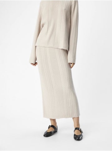 Object Rock in silver gray