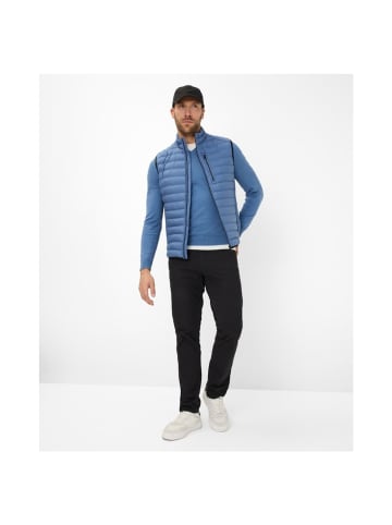 BRAX  Weste in storm