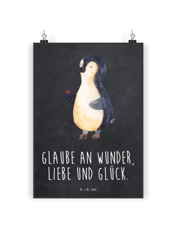 Mr. & Mrs. Panda Wandposter Pinguin Marienkäfer mit Spruch in Kreidetafel