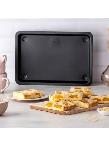 Dr. Oetker Herdbackblech mit extra hohem Rand Tradition, 42x29 cm