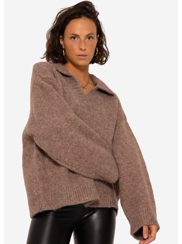 SASSYCLASSY Oversize Strick-Pullover in Taupe