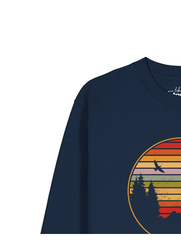 wat? Apparel Sweatshirt Sunset Berge & Tannen in Dunkelblau