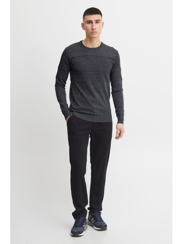 11 Project Strickpullover PRYannis in Grau