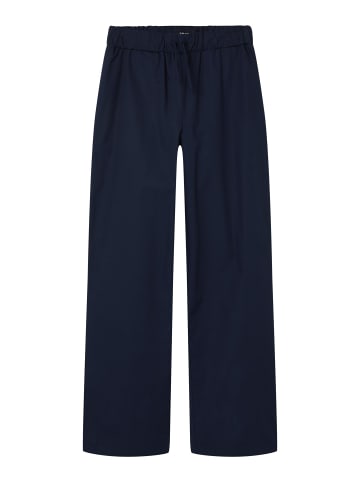 name it Hose in Navy Blazer