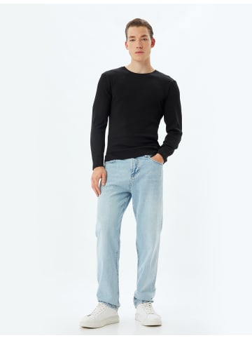 KOTON T-shirt in Schwarz