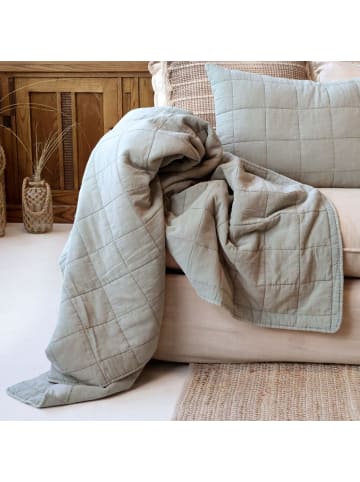 Chic Antique Aix Vintage Quilt in opal