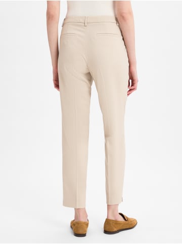 More & More Businesshose in sand