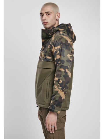 Urban Classics Windbreaker in olive/wood camo