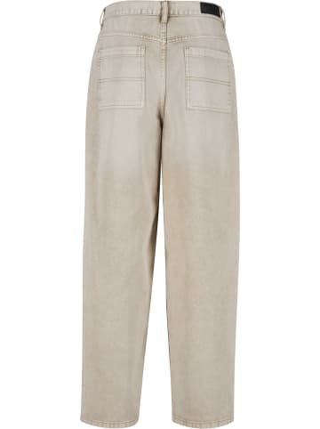 Urban Classics Straight Fit in white dirty washed