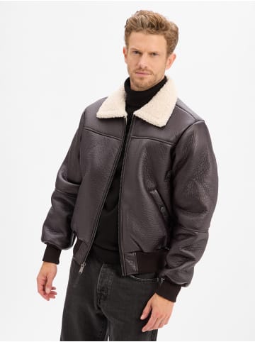 Alpha Industries Jacke in schwarz