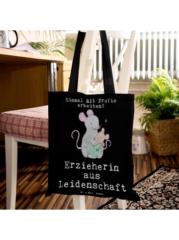 Mr. & Mrs. Panda Stofftasche Erzieherin Leidenschaft mit Spruch in Schwarz