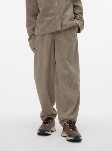 Vero Moda Girl Hose in Laurel Oak