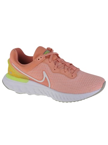 Nike Nike React Miler 3 in Rosa