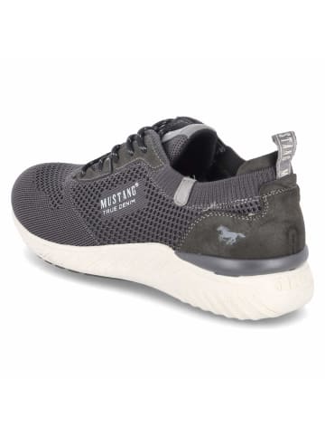 Mustang Schnürhalbschuh in grey