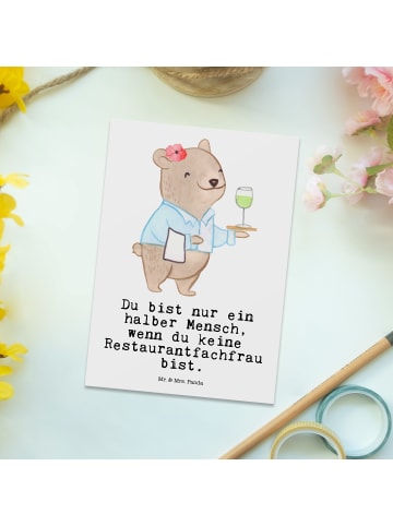 Mr. & Mrs. Panda Postkarte Restaurantfachfrau Herz mit Spruch in Weiß