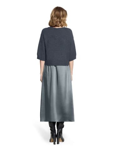 Robe Légère Kleid in grau - 0002