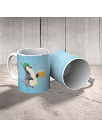 Mr. & Mrs. Panda Kaffeetasse Pinguin Bier ohne Spruch in Eisblau