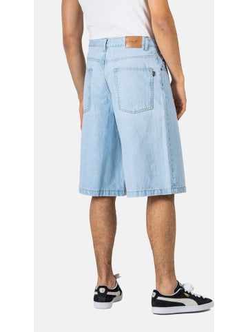 Reell Short "Belmont Short" in Blau